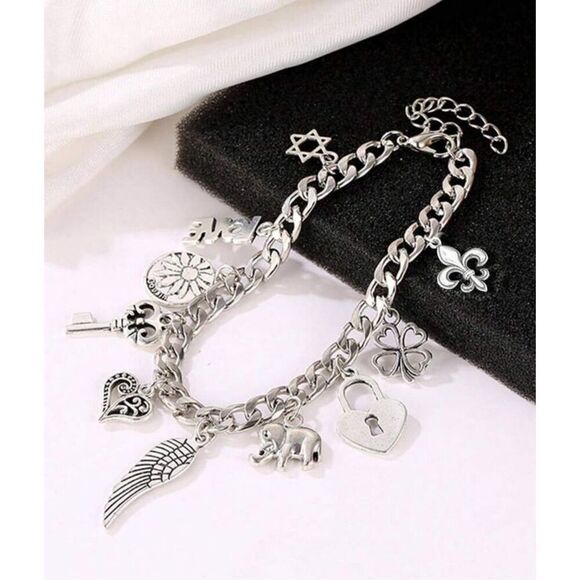 Charm bracelet - Picture 3 of 5